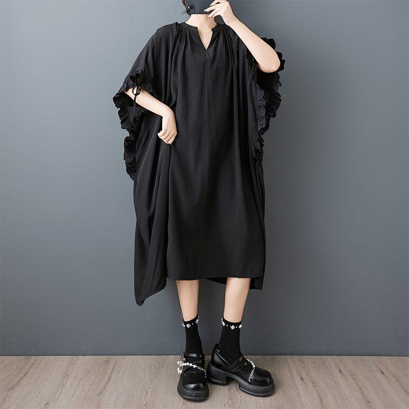 

2025 Summer Clothing New European and American Loose Plus size V-neck Lace-up Batwing Sleeve Dress Slimming Belly Covering Personality Long dress Black All yards