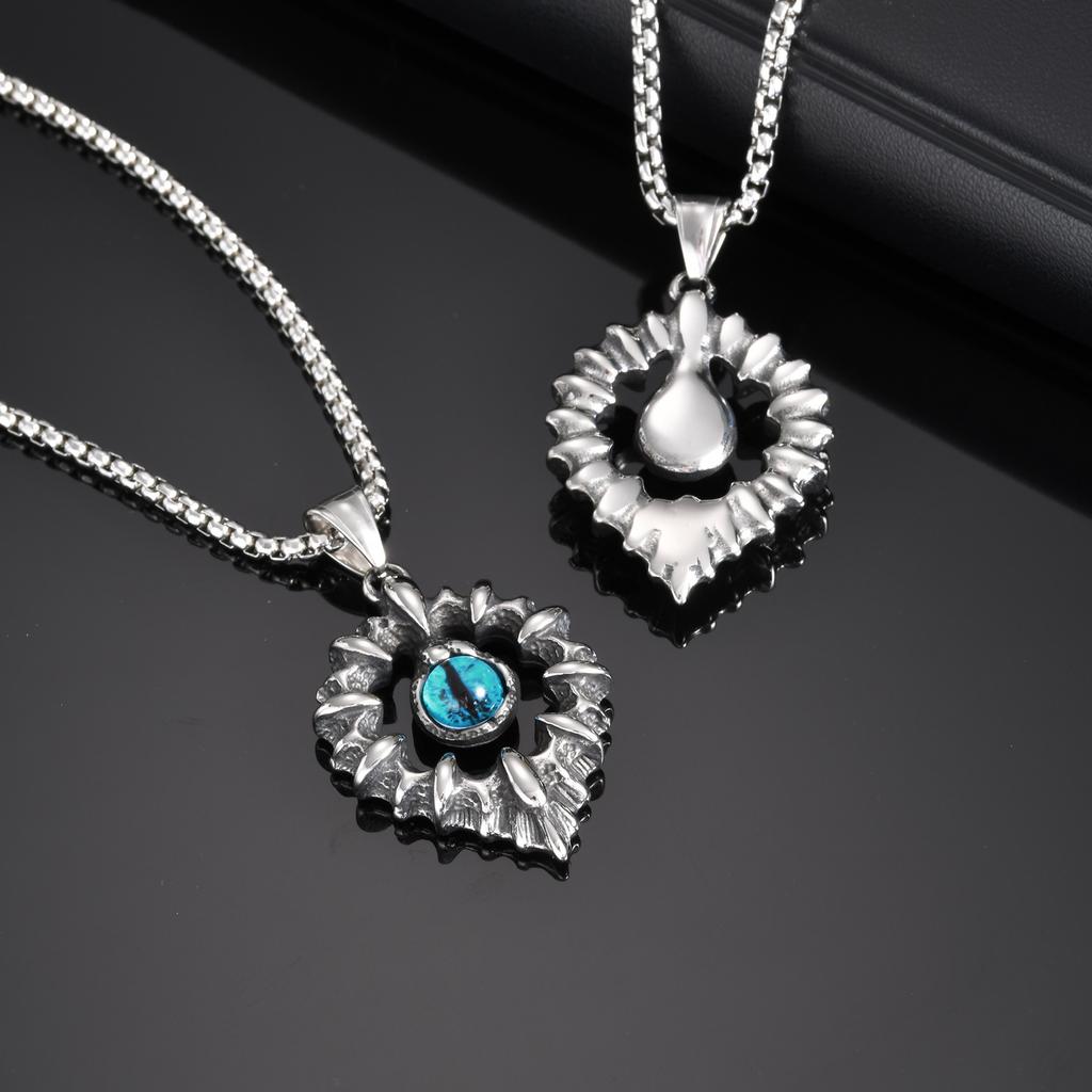 Punk Devid's Eye Pendant Necklace for Men,Antique Stainless Steel Necklace,Vintage Halloween Party Jewelry