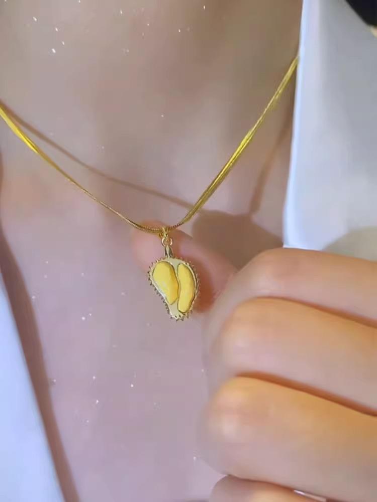 Lucky Bag Hetian Jade Titanium Steel Women's Necklace - Light Luxury Pendant Clavicle Chain, Simple Ins Choker.