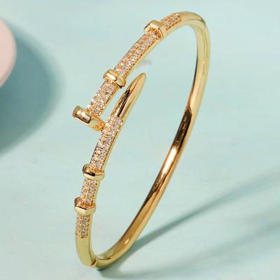 Classic Stainless Steel Woman's Nail Bracelet Europe and the United States  Bracelets Sparkling Zircon Bangle As A Gift