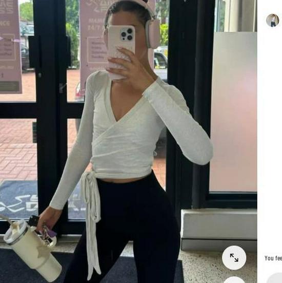 

Весна 2025 Женский Модный Тренд Вязаный Спортивный Топ с Длинным Рукавом Small белый