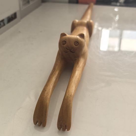 Dřevěné drbátko na záda pro kočky Přenosné Tvar zvířete Dlouhá rukojeť Těžko dostupná místa Úleva od svědění Drbátko na záda Masážní přístroj