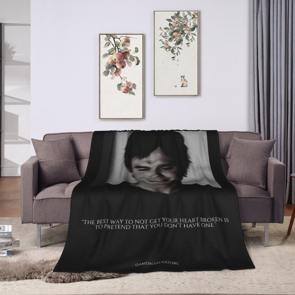 The Vampire Diaries Damon Salvatore Decken Flanell Bedruckt Tragbar Ultra-Weich Überwurfdecke für Bettwäsche Büro Teppichstück