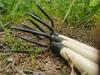 Forged Steel Three-Tine/Four-Tine Garden Rake for Loosening and Turning Soil