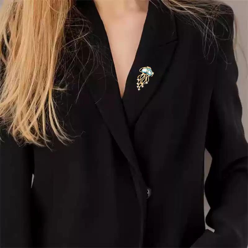 Cute Jellyfish Brooch Fashion Elegant Sweater Cardigan Corsage Jewelry For Women