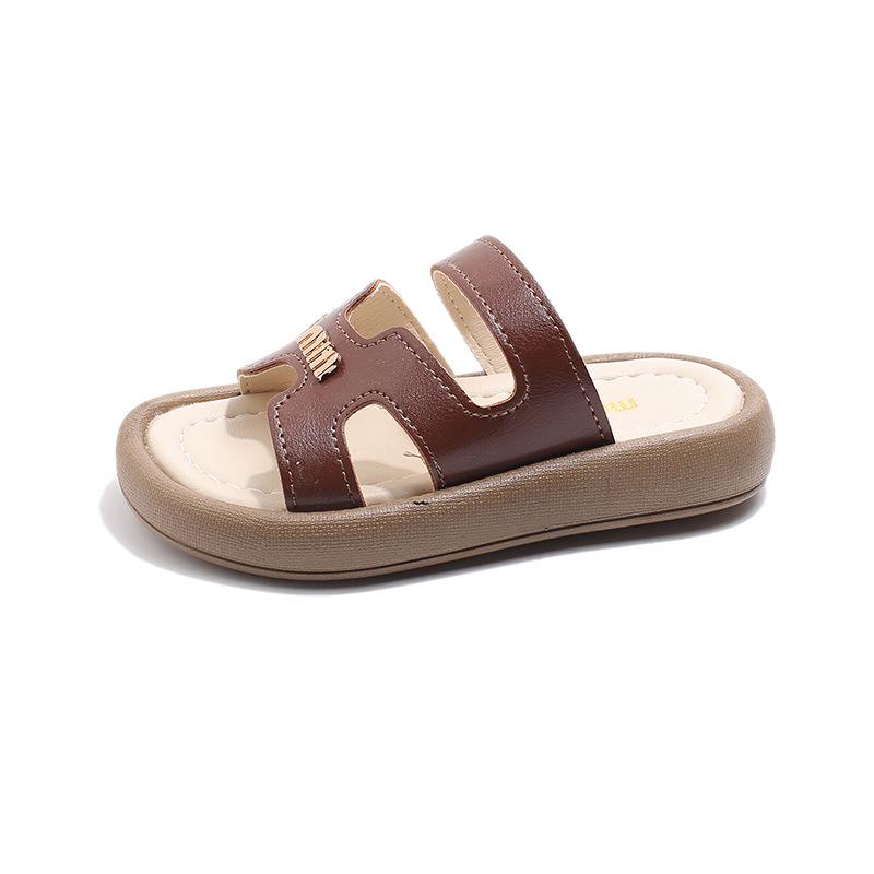 Kids' Summer Comfort Slippers: Soft Sole, Wear-Resistant, Trendy One-Strap Flats for Boys & Girls.