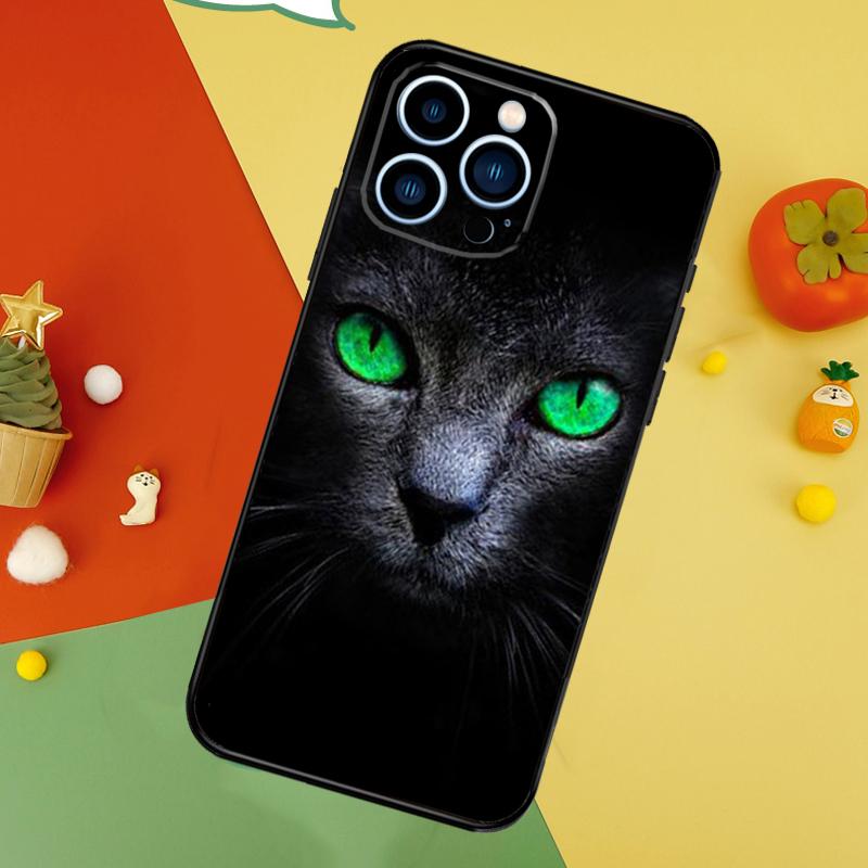 Black Cat Staring Eyes Phone Case For iPhone 17 Pro Max 16 15 14 13 12 11 Pro Max Plus 12 13 Mini 16e 17 Air Cover