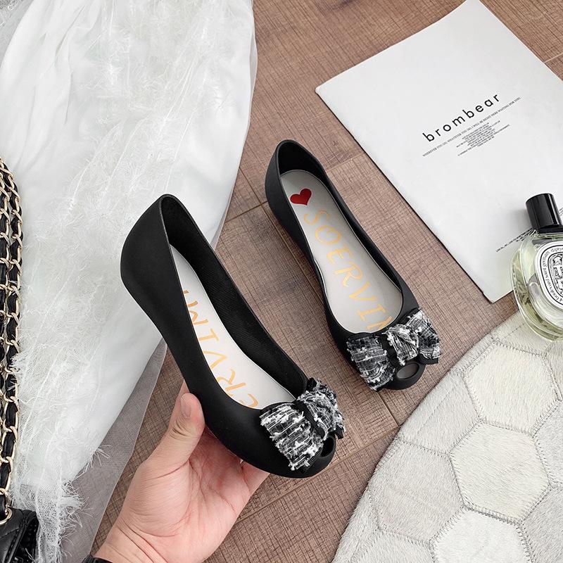 

Желейные одинарные туфли женские модные пластиковые плоские подошвы с внутренней стороны, увеличивающие рост туфли с рыбьим ртом, туфли в стиле суда с бантом женские 39