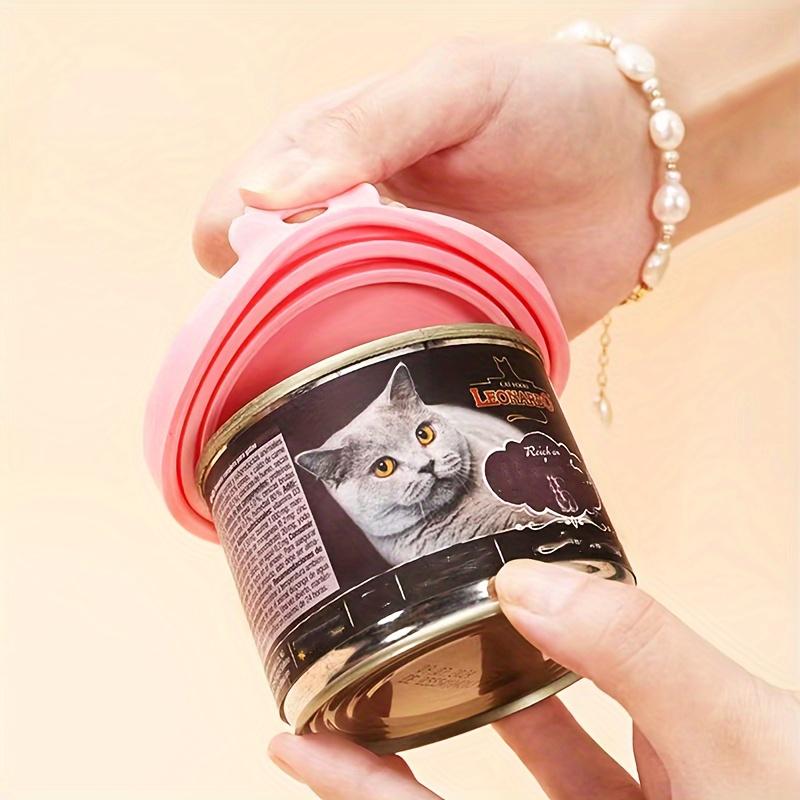 Pet-Safe Silicone Can Lid with Spoon - Perfect for Storing Dog Food