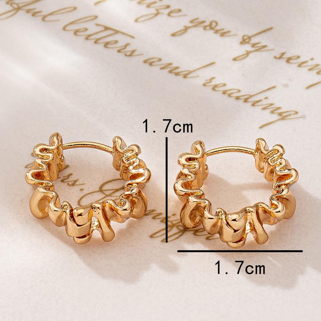 Glossy twisted pleated irregular ear buckle temperament versatile trend earrings