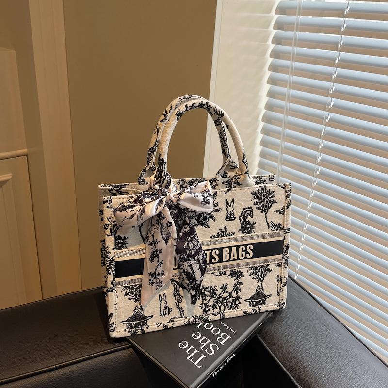 

Casual commuting large-capacity bag, women s new retro portable tote bag, premium messenger bag