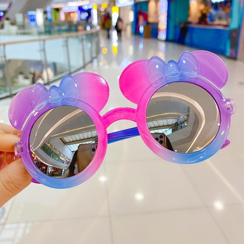 1PC Plastic Children s Sun shades Cute long-lasting use Princess Gradient Cartoon Colorful Sunscreen Modern Women