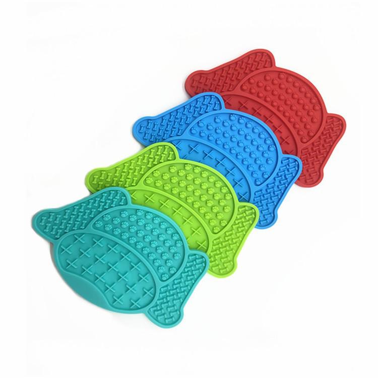 Silicone Slow-Feeder Lick Mat for Cats & Dogs