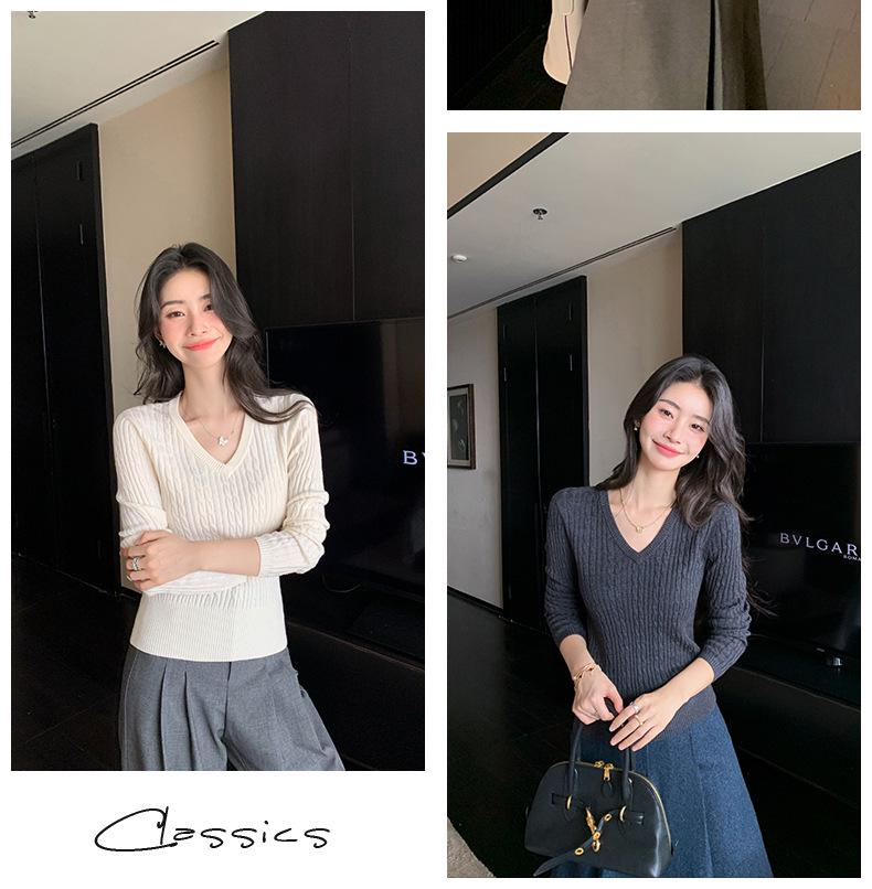 Chic Women's Slim Fit 100% Wool V-Neck Sweater - Versatile Solid Color for Autumn/Winter
