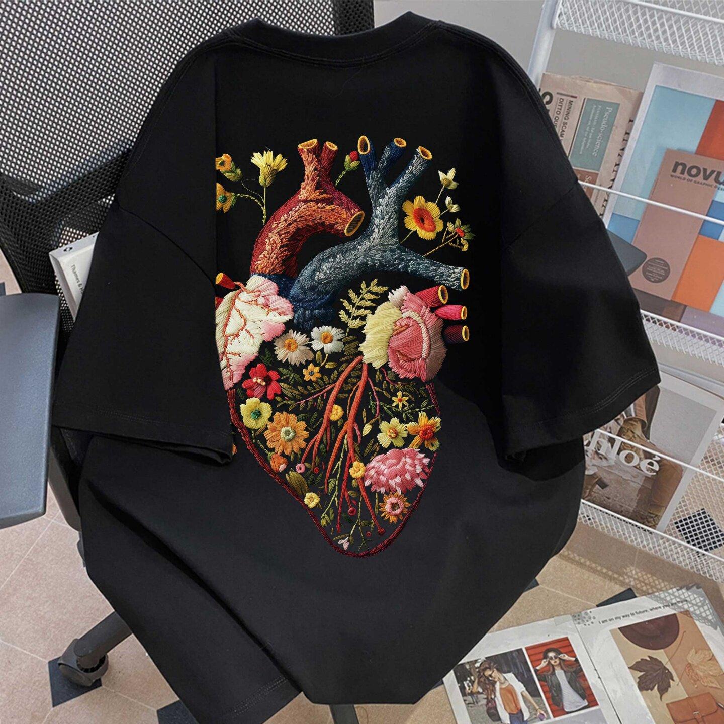 New Dark Rounisextic Style Floral Heart ShortSleeved TShirt For Unisex High Street Loose Pure Cotton Couple HalfSleeved S