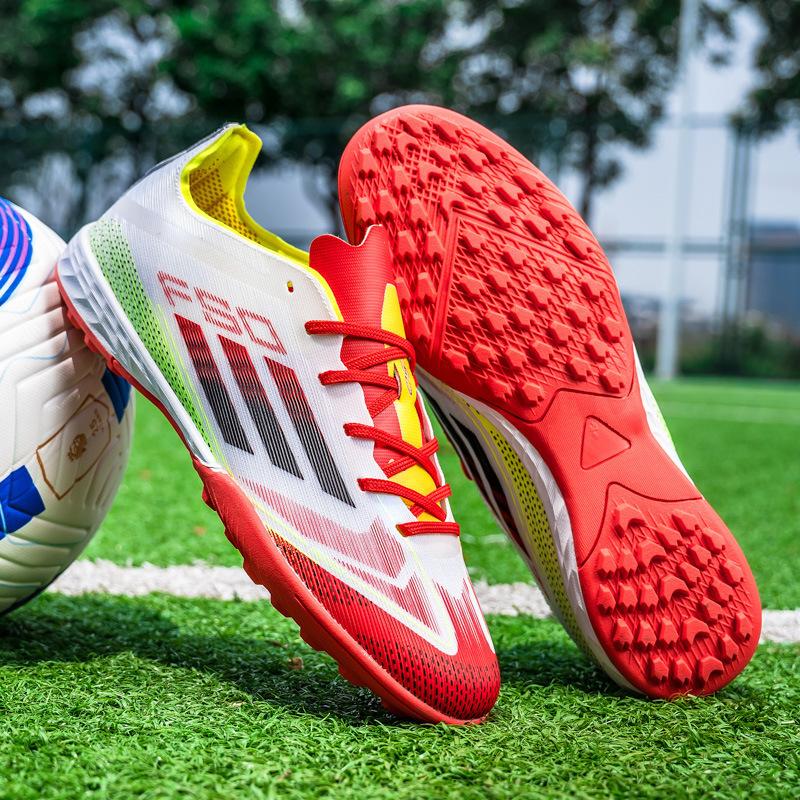 

New large-size football shoes for boys and girls, primary school students, boys and girls, long nails, ag broken nail sneakers 45