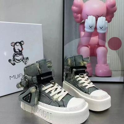 Sapatos casuais versáteis de cano alto em tecido jeans retrô para mulheres, nova edição de primavera, calçados esportivos coreanos com sola grossa