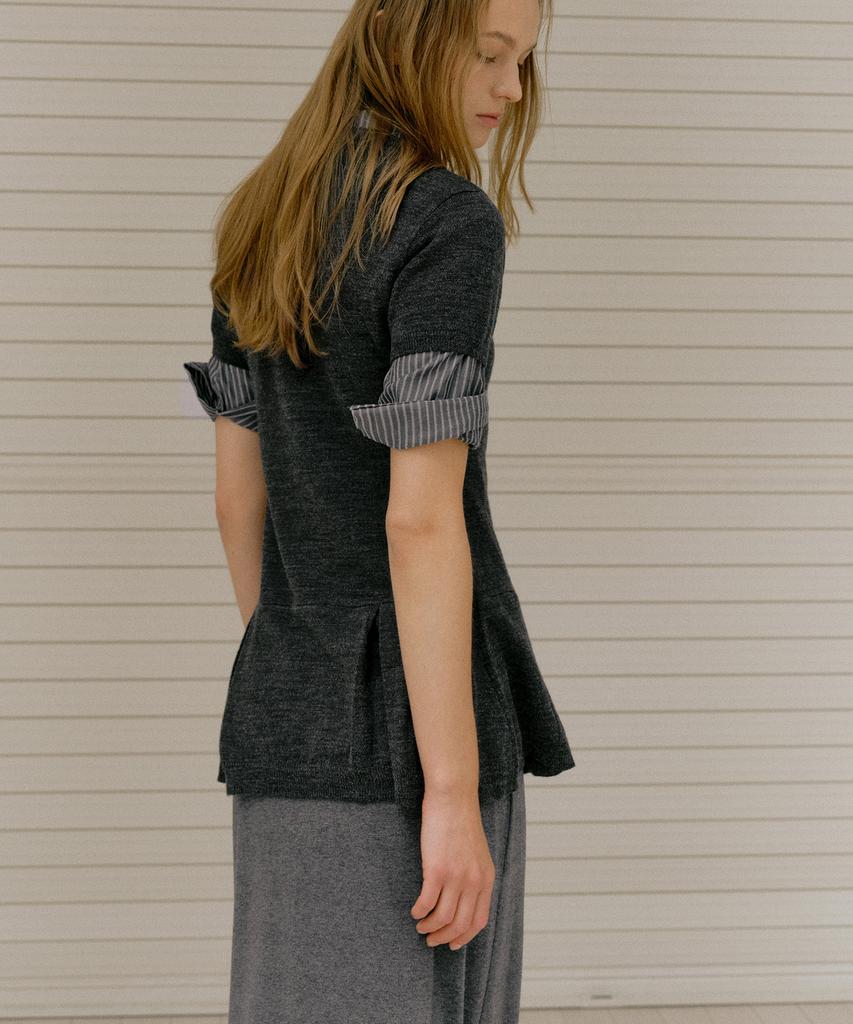 Loutaideu Half Sleeve Flare Knit [Charcoal]
