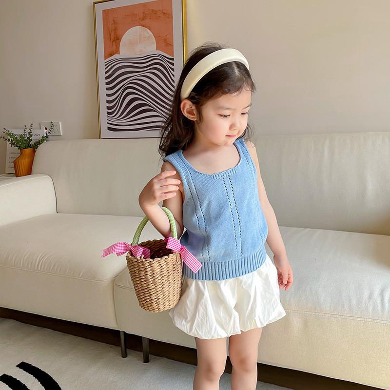 Kids Summer Woven Straw Handbag For Kids With Spacious Design And Fresh Style