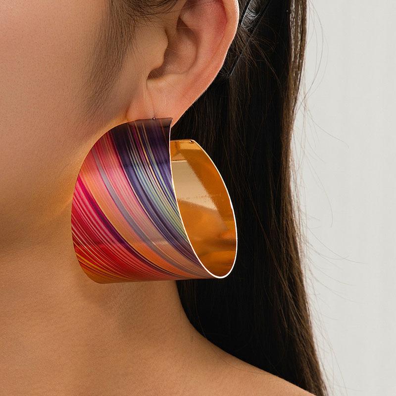 

Модные серьги-подвески для женщин разноцветный