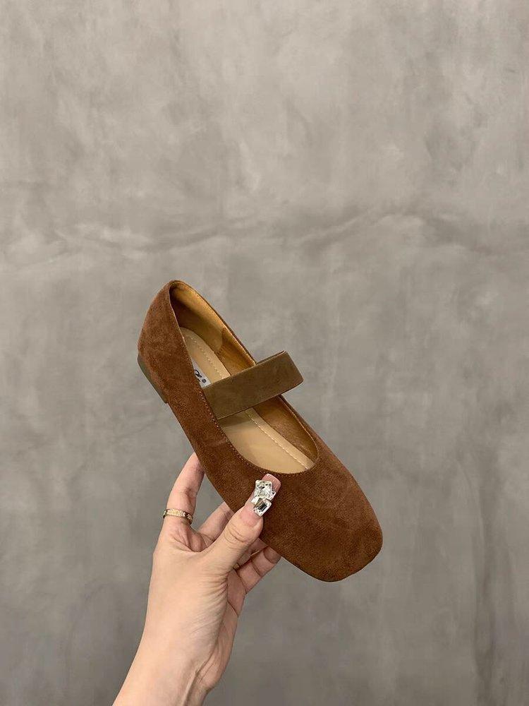 2024 new retro single shoes female flat fairy style shoes with skirts square head Mary Jane shoes