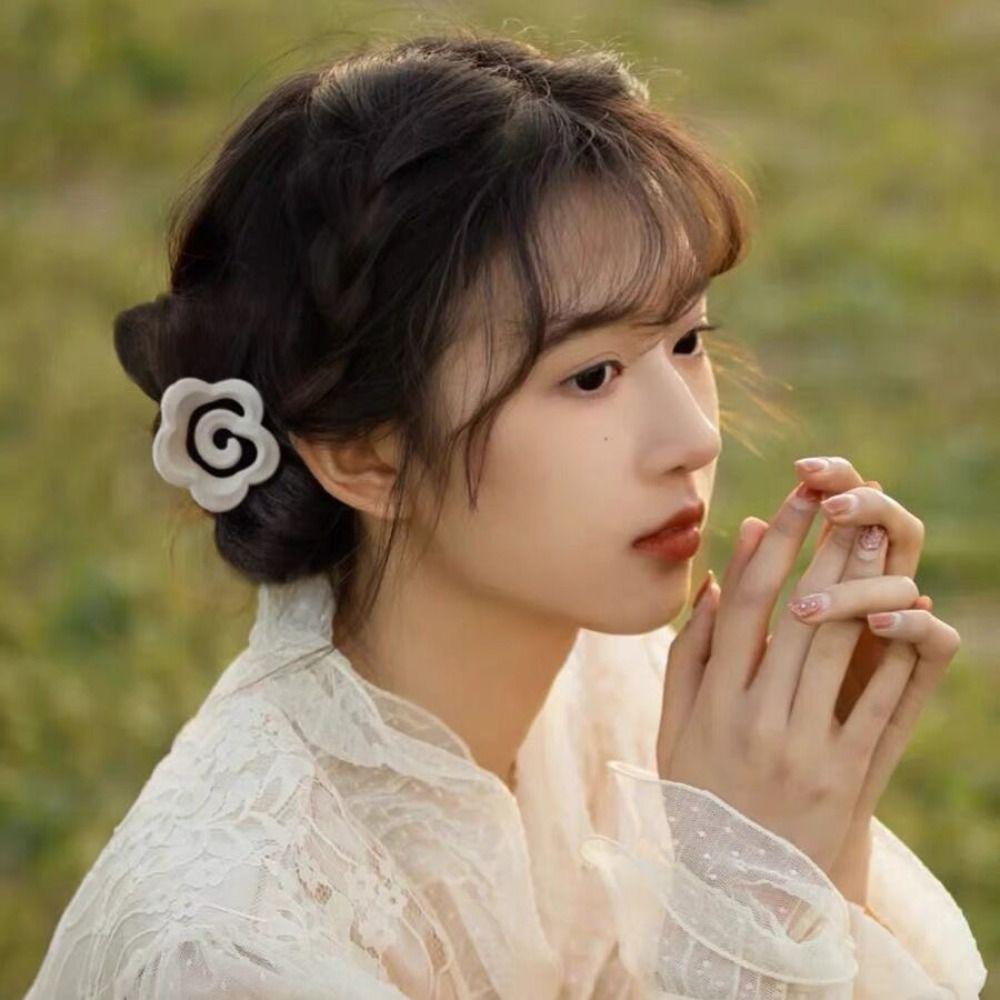 Korean Version Camellia Flower Design Hair Clip Tender Elegant Flower Hairpin Non-slip Shark Clip Women's Hair Accessories