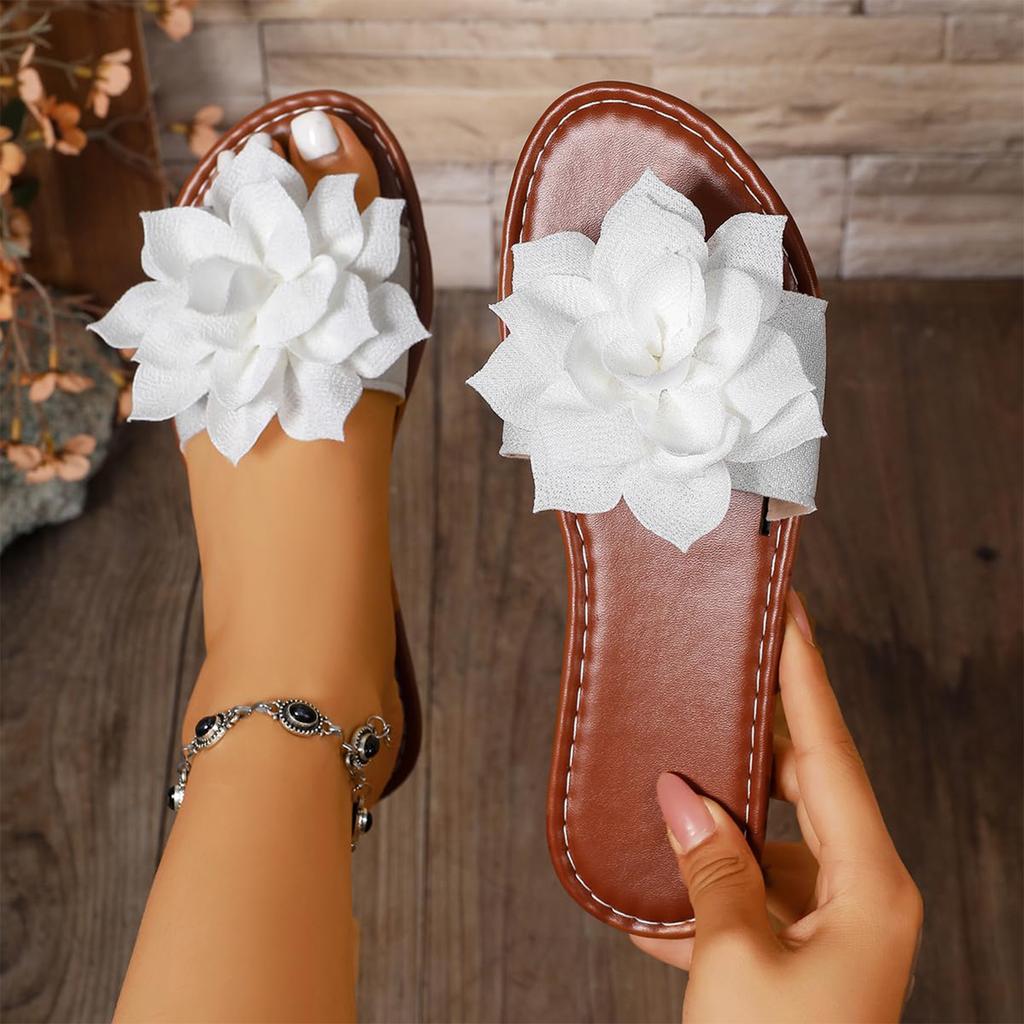 Ladies' casual and fashionable flat bottomed flower shaped slippers, lightweight cloth surface slippers for wearing the outside