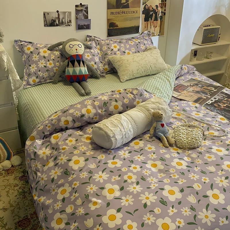 Simple College Style Four-piece Bedding Set Double Bed Quilt Cover Four-piece Pillowcase