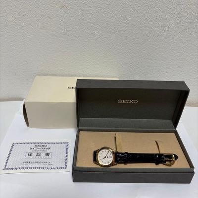 Used SEIKO 7N01-6880 Ladies Watch Quartz