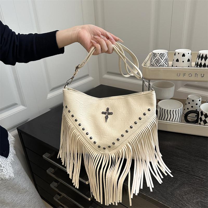 Bohemian Fringe Single Shoulder Bag With Rivets Pu Material For Casual Day Use