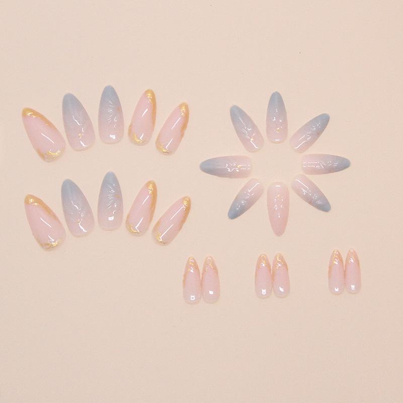 Künstlicher Nagel, dreidimensionales, abnehmbares Nagelkunststück, einfacher Fleck, unregelmäßiger Nagelfleck aus Goldfolie, 24