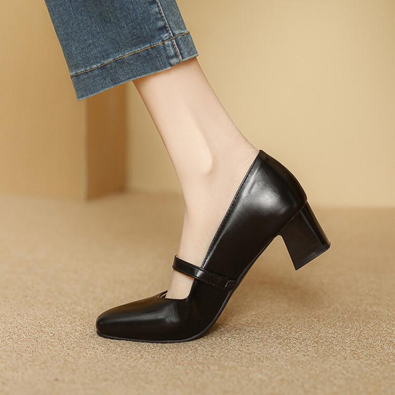 

Новые повседневные туфли на среднем каблуке из маленькой кожи, женские туфли-лодочки с черным квадратным каблуком и низким верхом, женская обувь на все сезоны, мягкая подошва из говяжьей кожи squ 39 чёрный