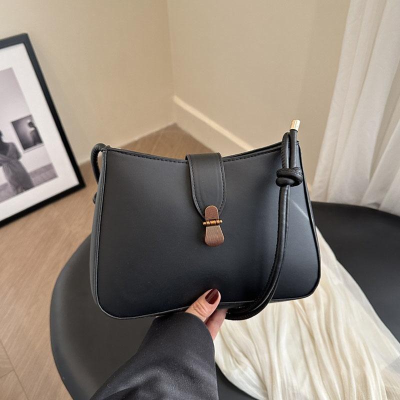Women's casual shoulder messenger bag underarm bag
