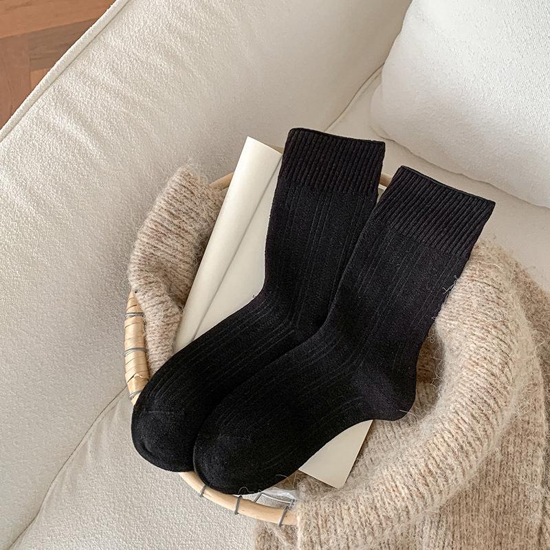Women's Cotton Mid-Calf Ribbed Socks - Autumn/Winter College Style