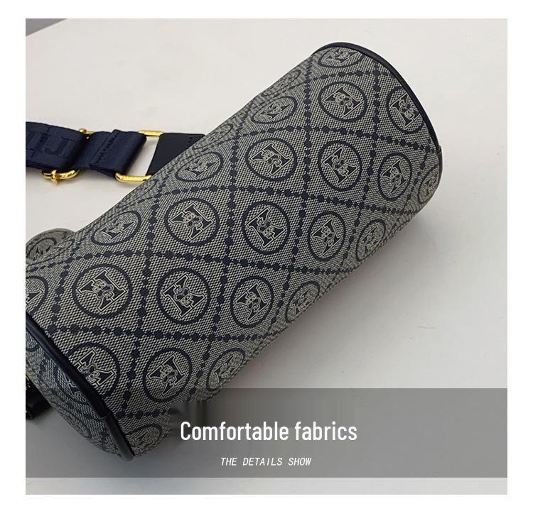 2025 Women's Chic Hot Shoulder Cylinder Crossbody Bag - Stylish & Versatile High-End Pillow Design
