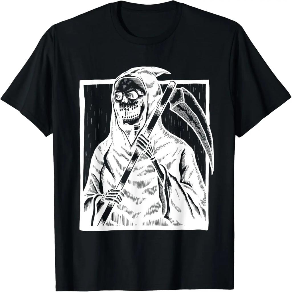 Spooky Movie Social Club Vintage TV Halloween Horror Art T-Shirt