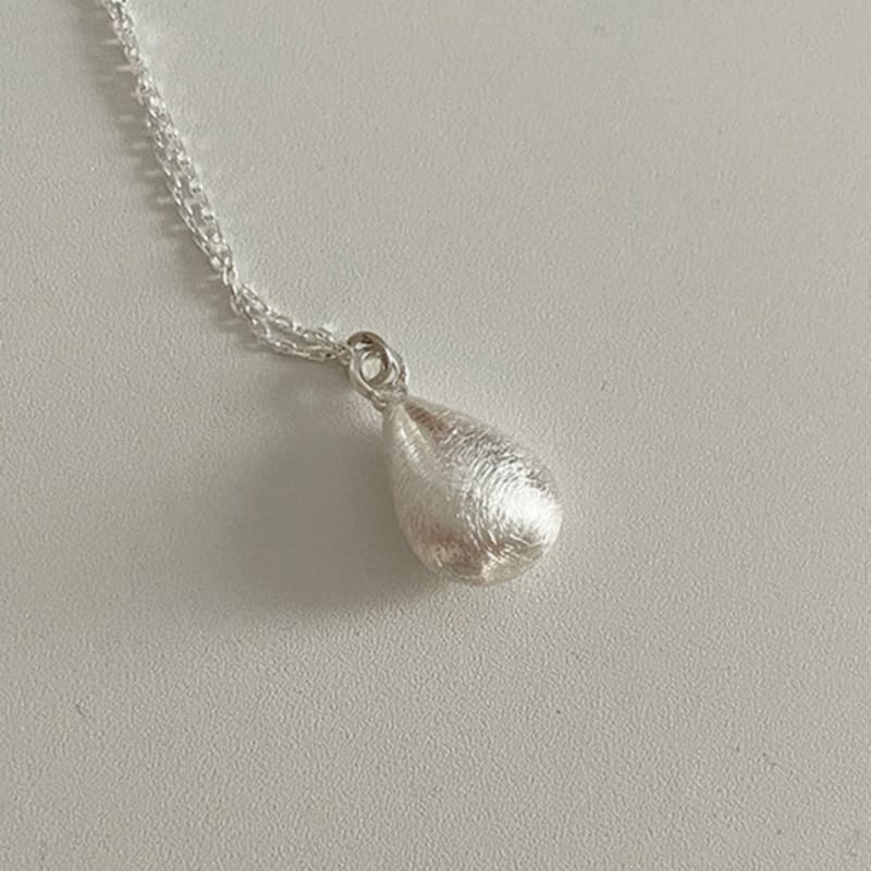 oar Raindrop Long Necklace