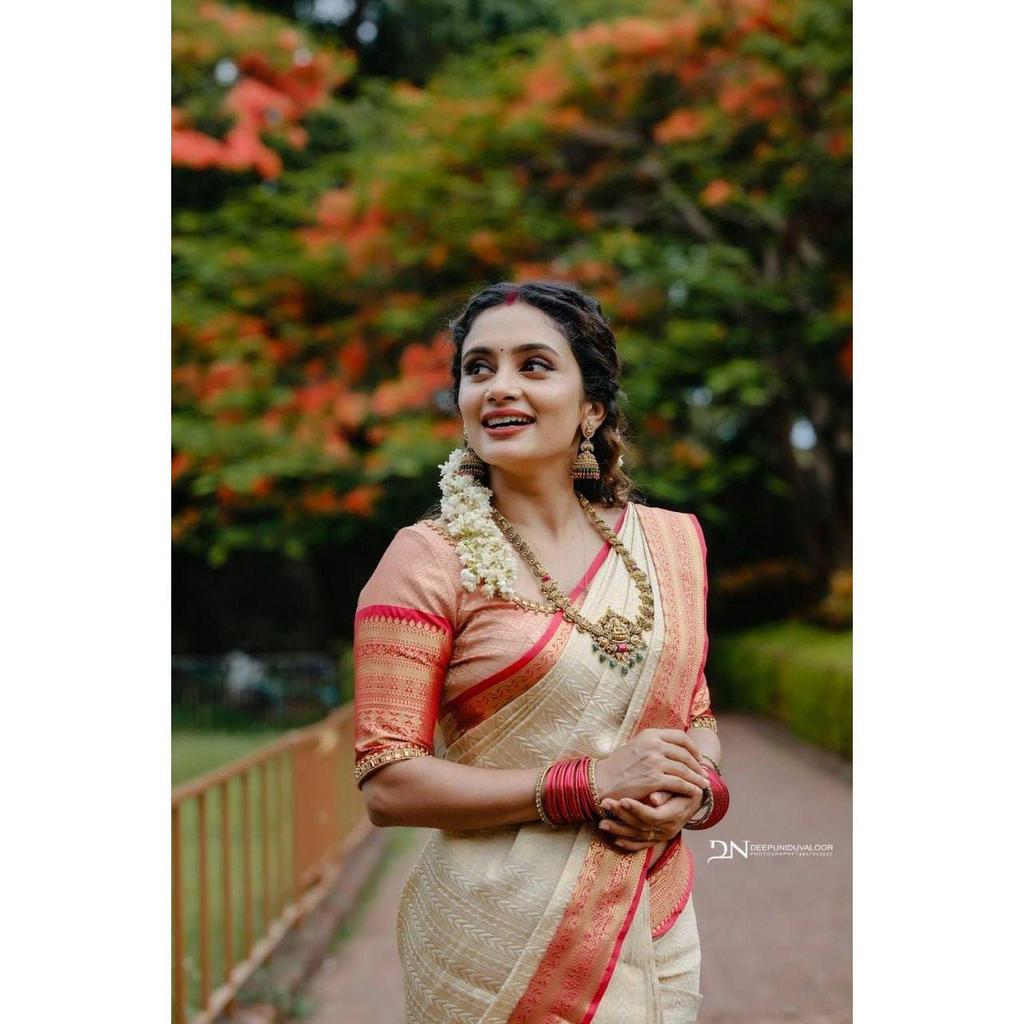 Premium Soft Lichi Silk Saree with Rich Pallu & All-Over Jacquard Work | Elegant Festive & Party Wear Saree with Designer Jacquard Border Blouse