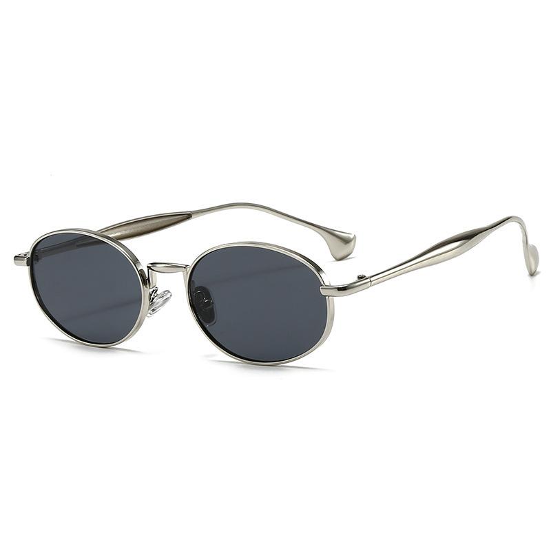 Retro Small Gothic Steampunk Oval Sunglasses Men Women Brand Designer Vintage Round Metal Frame Sun Glasses UV400 Beach Shades