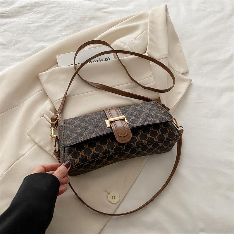 

Сумка через плечо 2025 новый тренд мода простой зарубежный стиль ретро темперамент мессенджер женская сумка сумка-багет