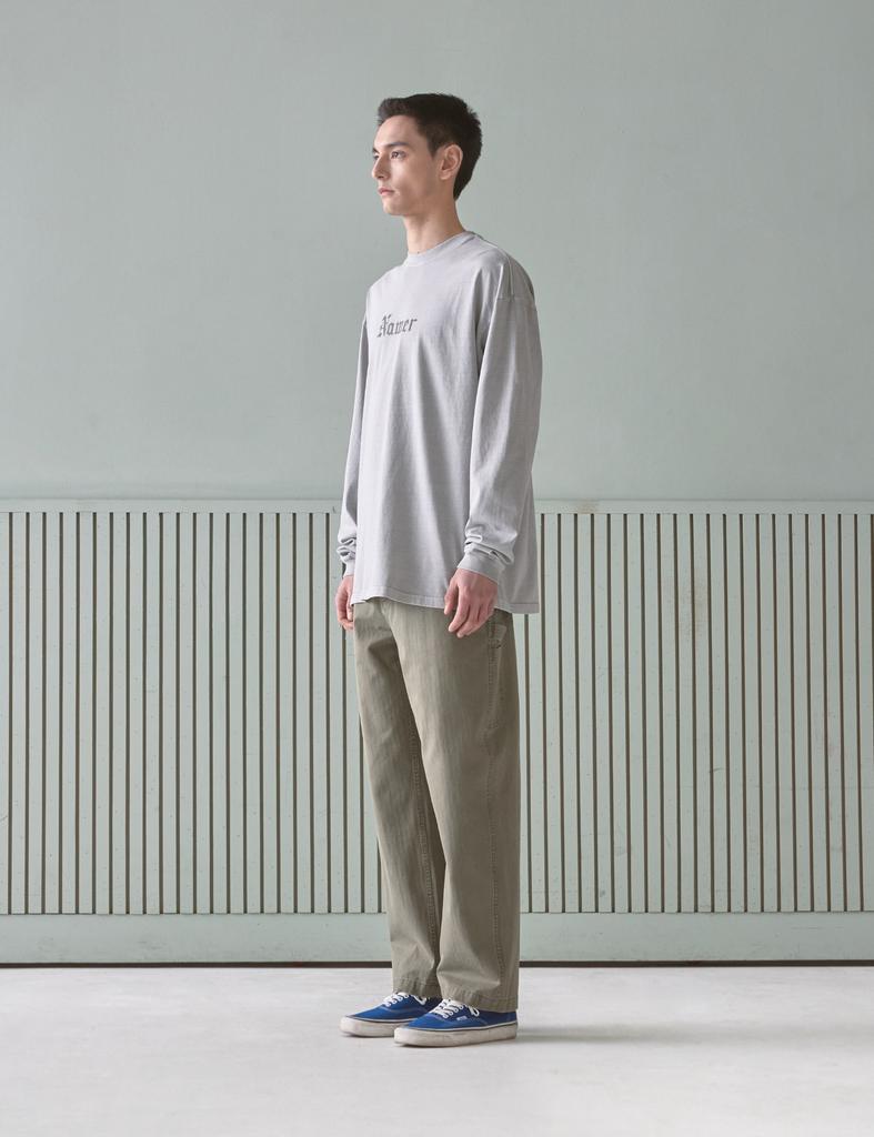 NAMERCLOTHING Old English L/S T-Shirt Light Gray
