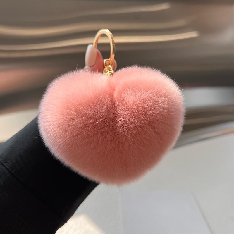 [Cute little love] Real Rex rabbit hair heart-shaped car keychain pendant ins hair pom-pom book bag pendant