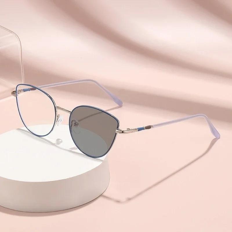 Fashion Women Pochromic Myopia Glasses Unisex Trendy Luxury Cat Eye Glasses Men Ladies Stylish Anti-UV Short Sight Eyewear