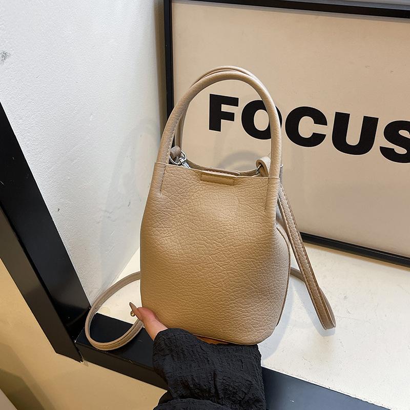 Bucket Bag 2025 New Women's Summer Simple and Versatile Texture Fashion Portable Shoulder Messenger Bag Bag