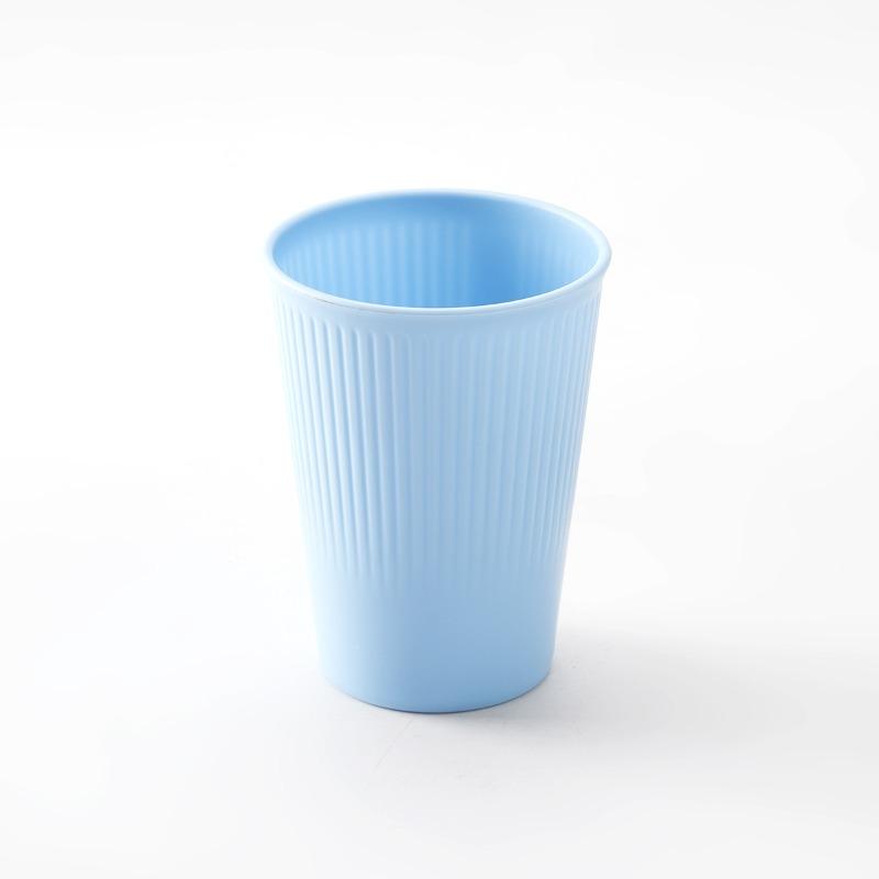 PP-Wasserbecher - Haushalts-Kaffeebecher-Set - Einfacher und kreativer vertikaler Muster-Kunststoff-Wasserbecher - Zahnbürstenbecher - Mundspülbecher