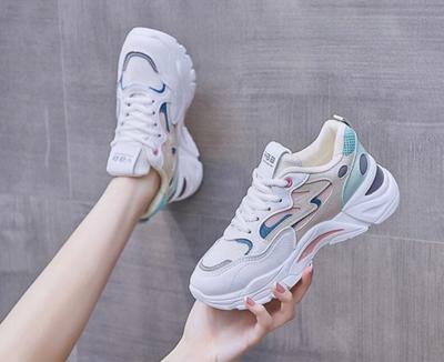 Höher werdende klobige Sneakers für Damen mit Plateausohle, neue modische, atmungsaktive Mesh-Sportschuhe für Damen, lässige Sneakers