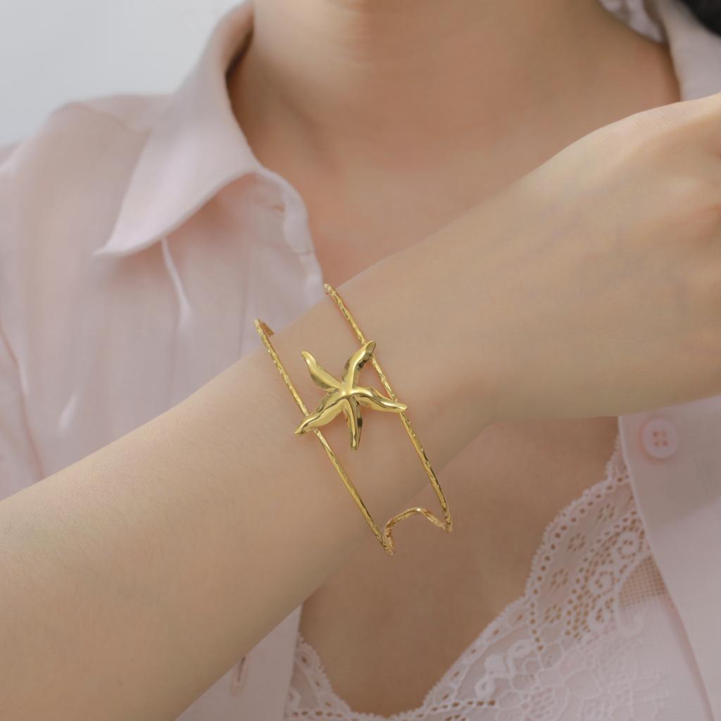 Cazador Starfish Cuff Bracelets for Women Stainless Steel Adjustable Waterproof Bangle Bracelet Jewelry Mother's Day Gift
