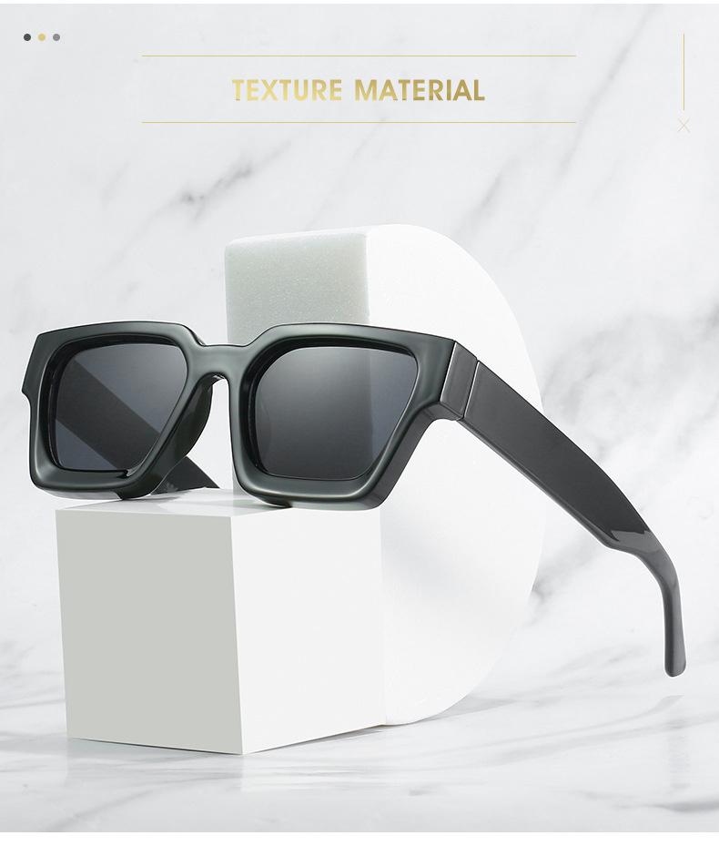 Occhiali da Sole Classici Quadrati Casual alla Moda Donna Uomo Vintage Eleganti Forma Ovale Sagomati Minimalisti Femminile Maschile