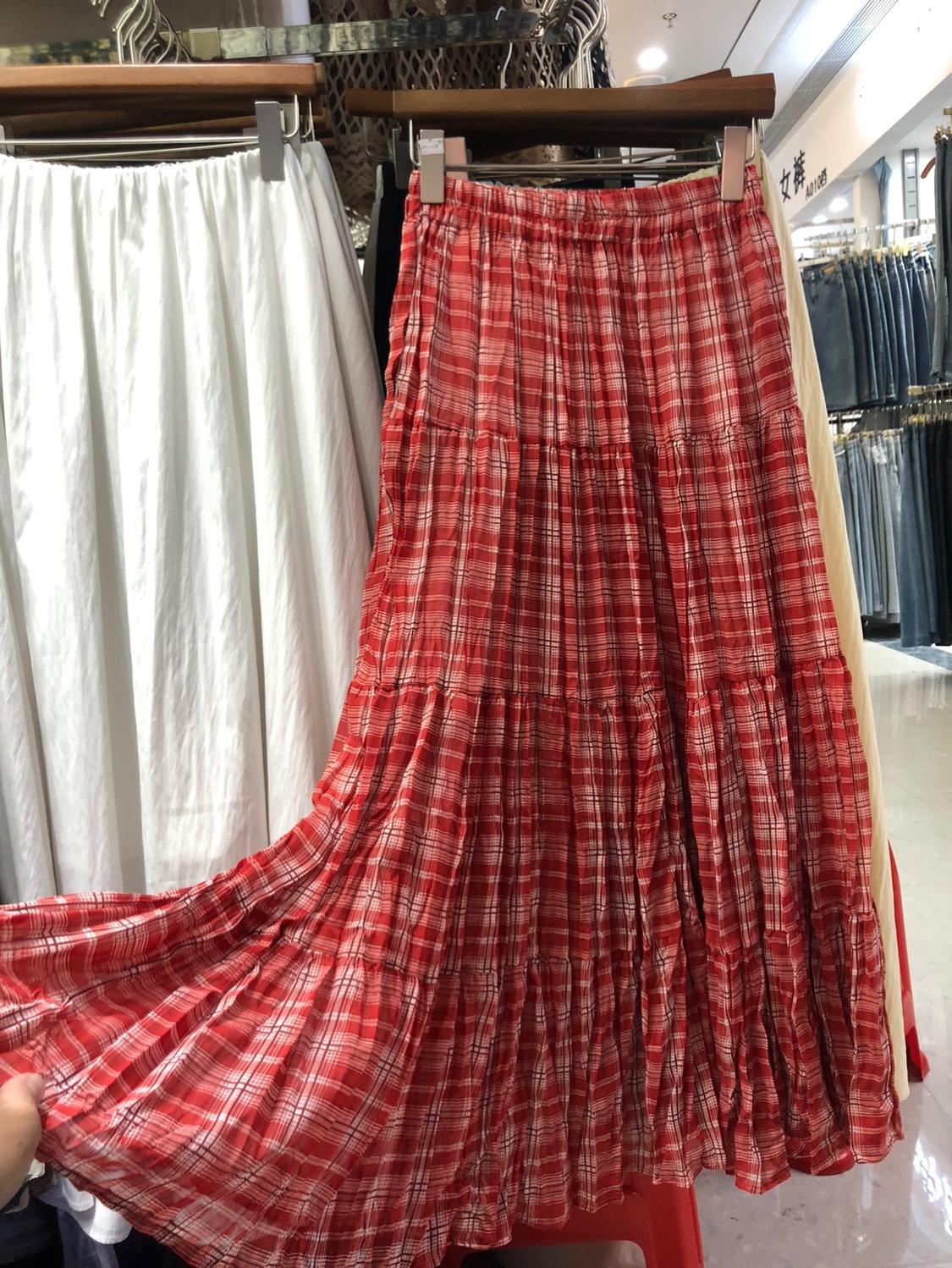 

Ранняя весна ретро двухцветная клетчатая юбка средней длины с неровным краем грибка средней длины женское платье допамин one size fits all красный