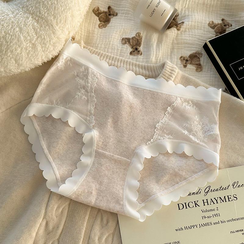 Women's Comfortable Seamless Lace Patchwork Wavy Edge Cotton Crotch Triangle Briefs